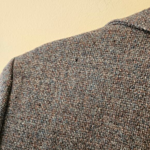 Vintage 70s Women's Grey Wool Blazer with Brown Leather Buttons, VTG Size 12 - Picture 4 of 7